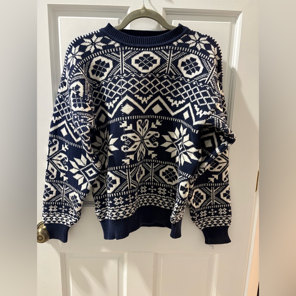 Vintage 100% cotton cape isle knitters sweater